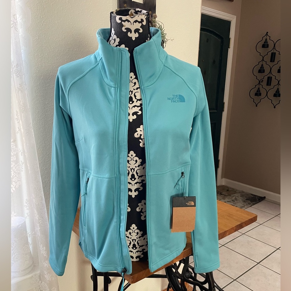 BNWT THE NORTH FACE Women's Jacket Size Small